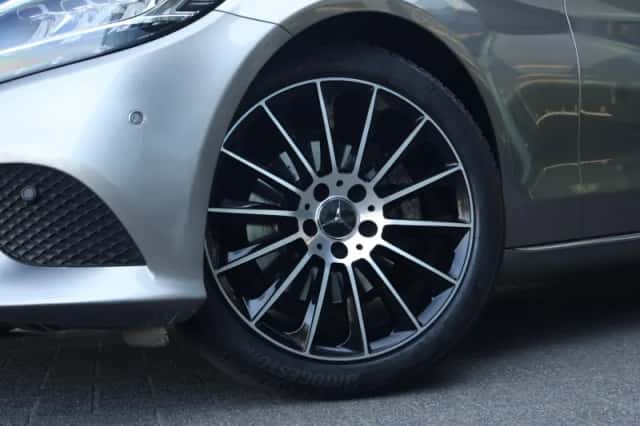 Mercedes-Benz C-Klasse (2019) thumbnail 3