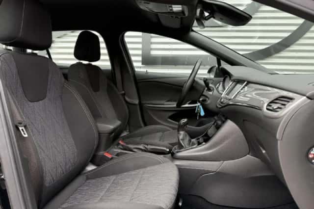 Opel Astra (2020) thumbnail 6