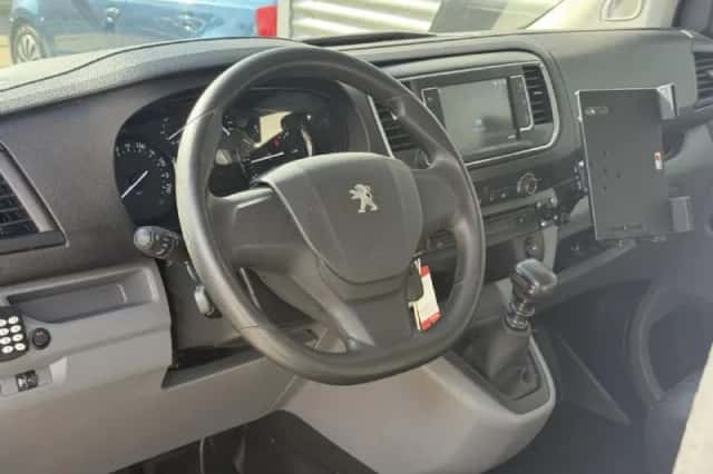 Peugeot Expert (2021) thumbnail 2