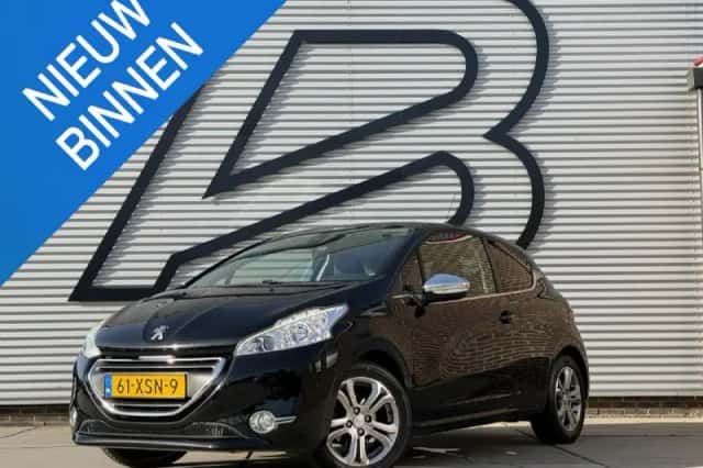 Peugeot 208 (2012) thumbnail 1