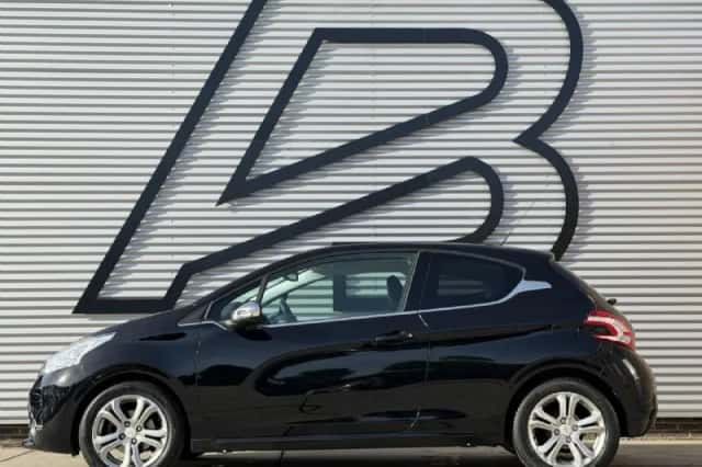 Peugeot 208 (2012) thumbnail 5