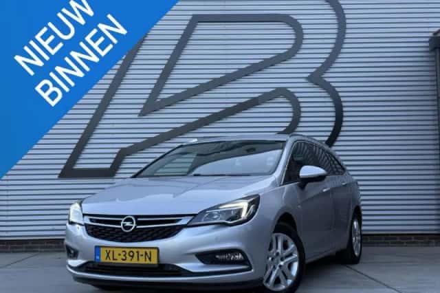Opel Astra (2019) thumbnail 1