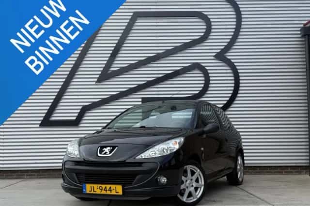Peugeot 206+ (2011) thumbnail 1