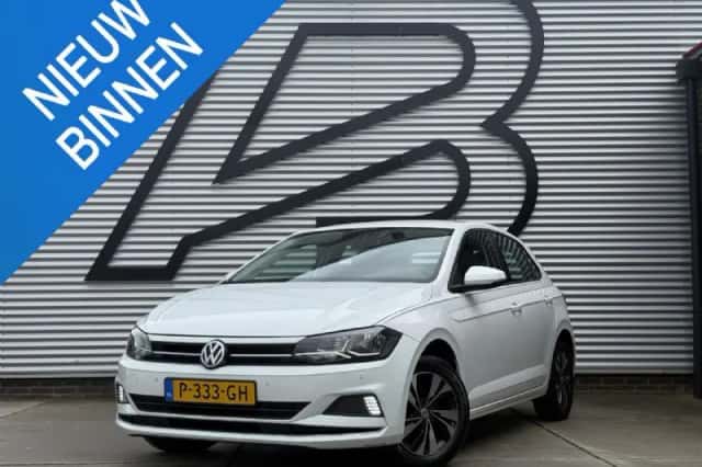 Volkswagen Polo (2017) thumbnail 1