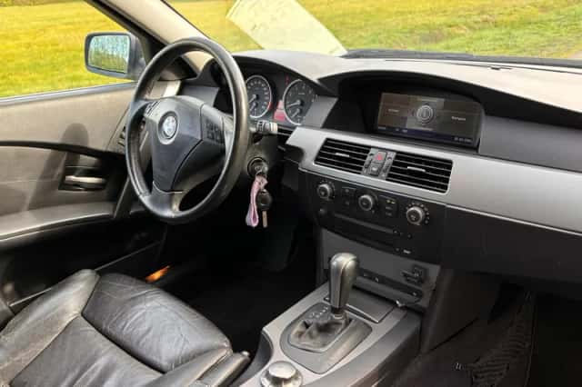 BMW 5-Serie (2005) thumbnail 3