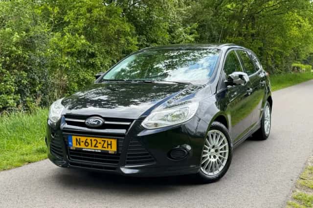 Ford Focus (2014) thumbnail 1