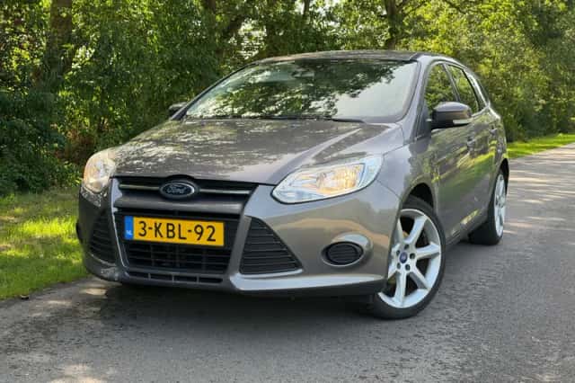 Ford Focus (2013) thumbnail 1