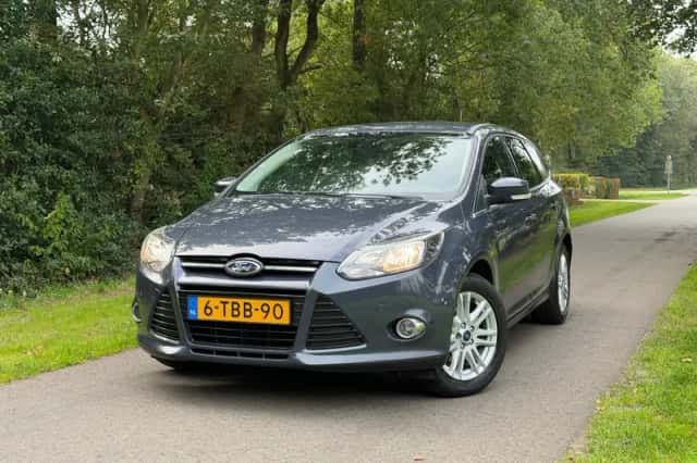 Ford Focus (2014) thumbnail 1