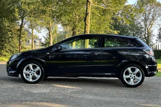 Opel Astra (2007) thumbnail 2