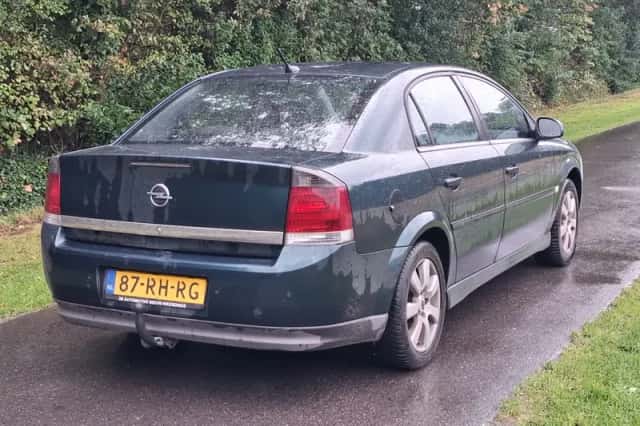 Opel Vectra (2005) thumbnail 6