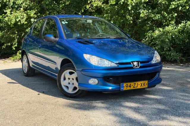 Peugeot 206 (2008) thumbnail 5
