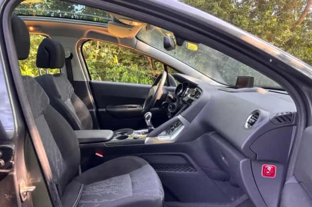 Peugeot 3008 (2011) thumbnail 6