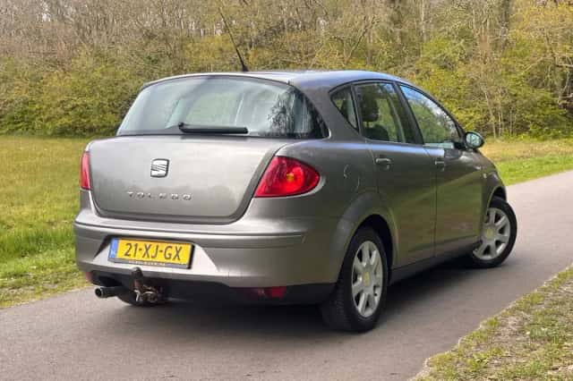 SEAT Toledo (2005) thumbnail 4