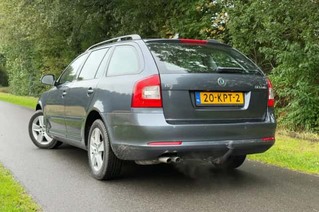Škoda Octavia (2010) thumbnail 2
