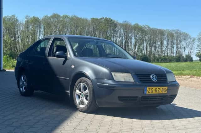 Volkswagen Bora (1999) thumbnail 6