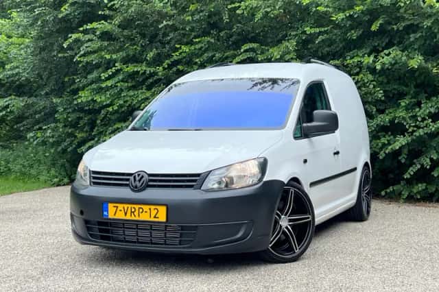Volkswagen Caddy (2011) thumbnail 1