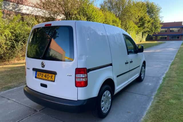 Volkswagen Caddy (2012) thumbnail 6