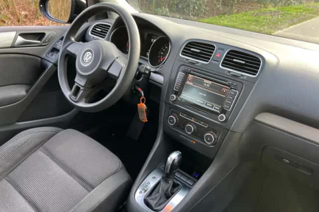 Volkswagen Golf (2010) thumbnail 3