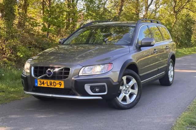Volvo XC70 (2010) thumbnail 1