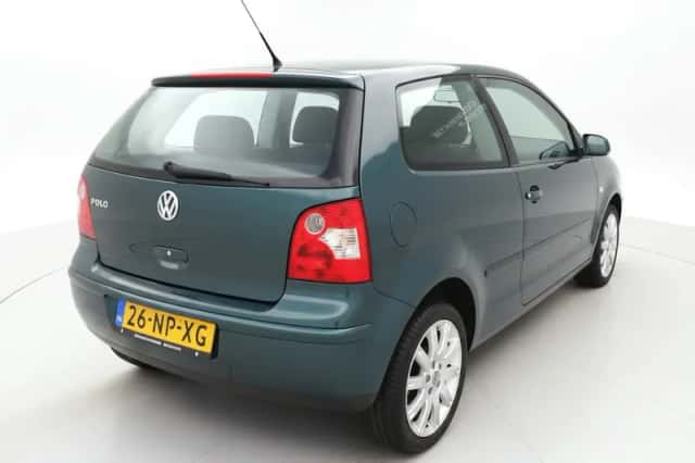 Volkswagen Polo (2004) thumbnail 6