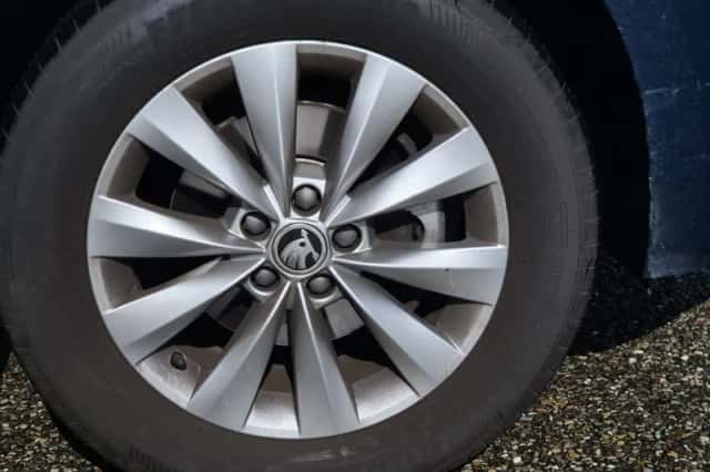 Škoda Kamiq (2021) thumbnail 5