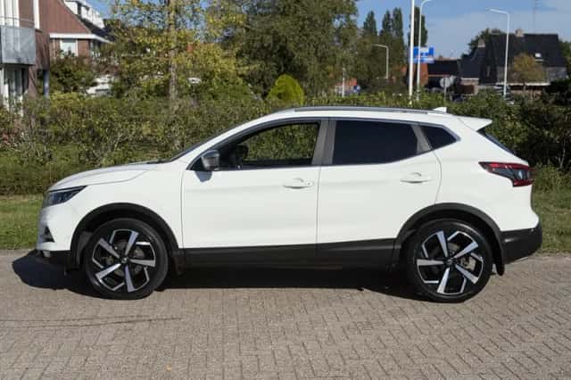 Nissan Qashqai (2018) thumbnail 2