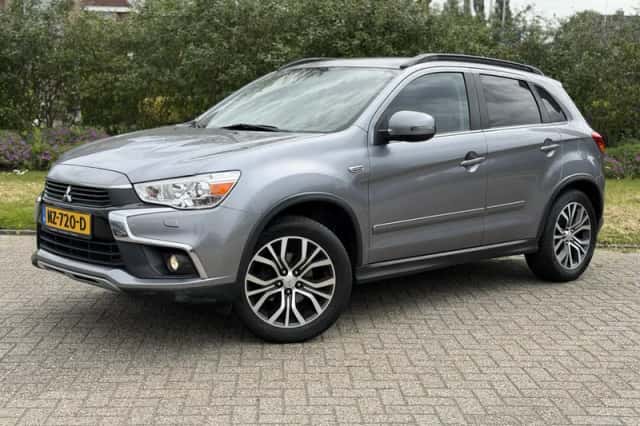 Mitsubishi ASX (2017) thumbnail 1