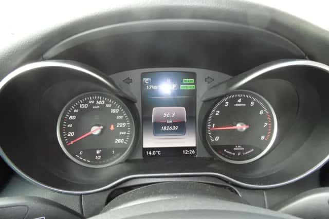 Mercedes-Benz C-Klasse (2015) thumbnail 3