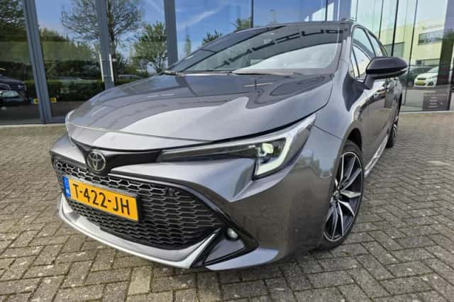 Toyota Corolla (2023) thumbnail 2