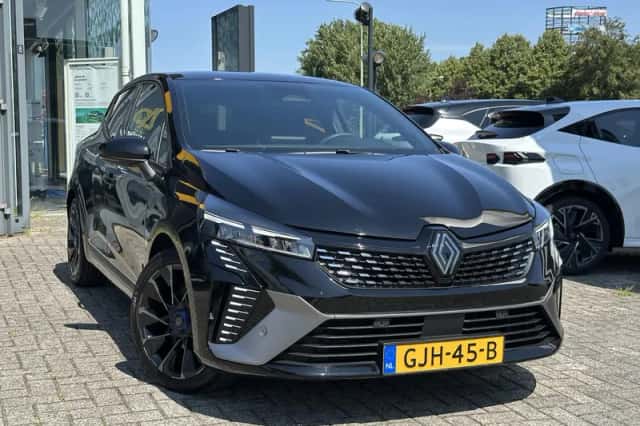 Renault Clio (2024) thumbnail 3