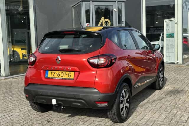Renault Captur (2018) thumbnail 5