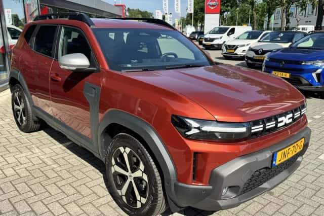 Dacia Duster (2024) thumbnail 4