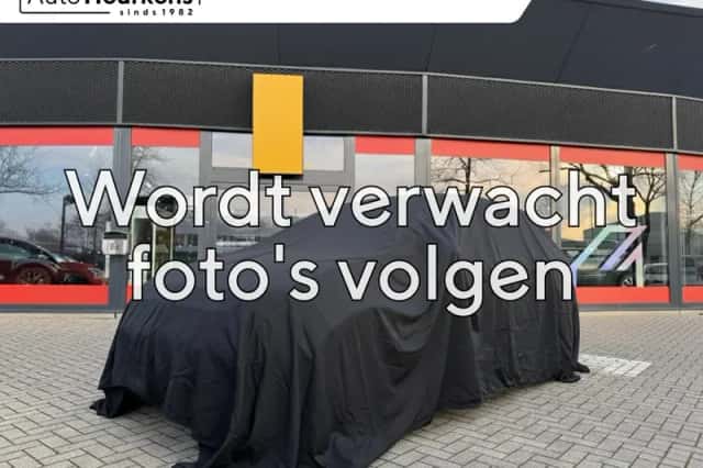 Renault Captur (2022) thumbnail 1