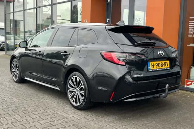 Toyota Corolla (2020) thumbnail 3