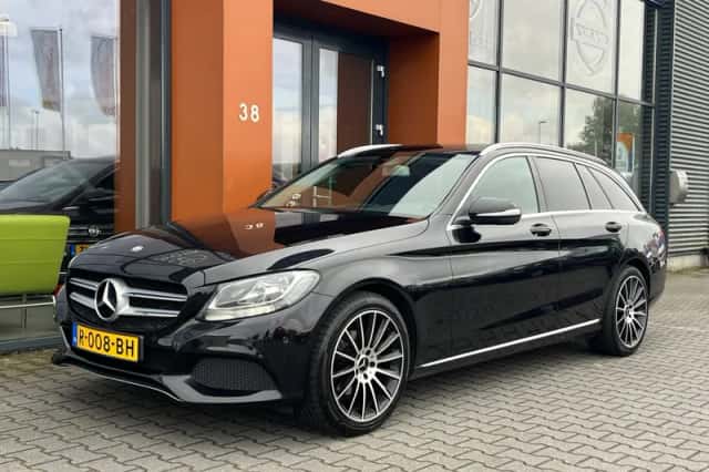 Mercedes-Benz C-Klasse (2014) thumbnail 1