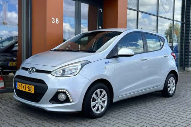 Hyundai i10 (2015) thumbnail 1