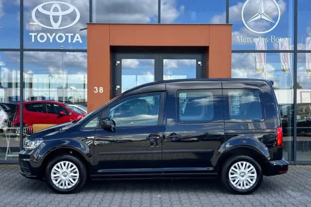Volkswagen Caddy (2018) thumbnail 2