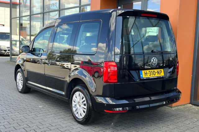 Volkswagen Caddy (2018) thumbnail 3