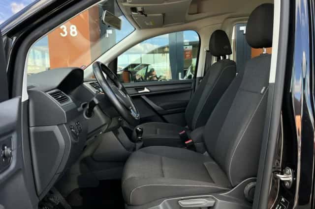 Volkswagen Caddy (2018) thumbnail 4