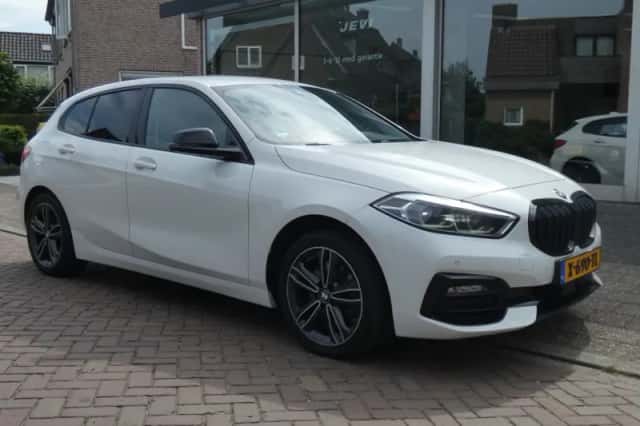 BMW 1-Serie (2020) thumbnail 1