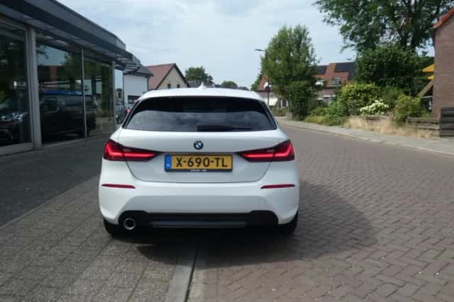 BMW 1-Serie (2020) thumbnail 3