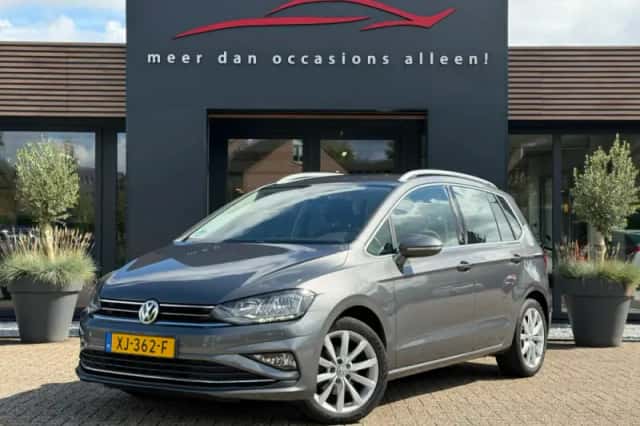 Volkswagen Golf Sportsvan (2019) thumbnail 1