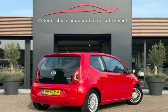 Volkswagen Up! (2012) thumbnail 3