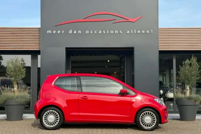 Volkswagen Up! (2012) thumbnail 5