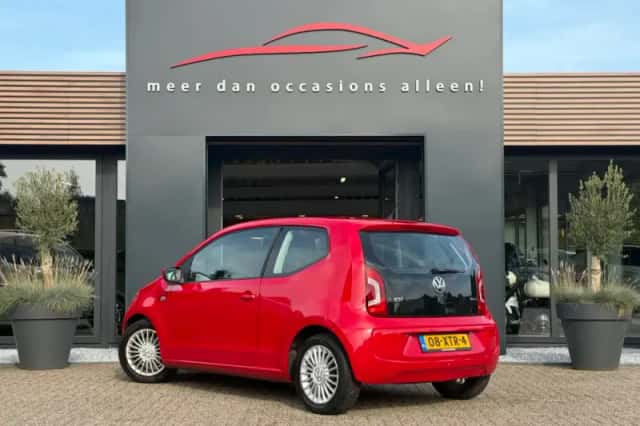 Volkswagen Up! (2012) thumbnail 6
