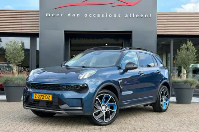 Lynk & Co 01 (2022) thumbnail 1