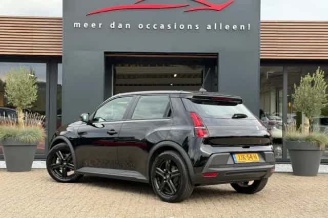 Renault 5 (2025) thumbnail 3