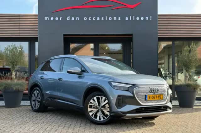 Audi Q4 e-tron (2021) thumbnail 5