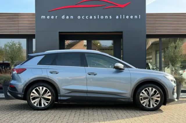Audi Q4 e-tron (2021) thumbnail 6
