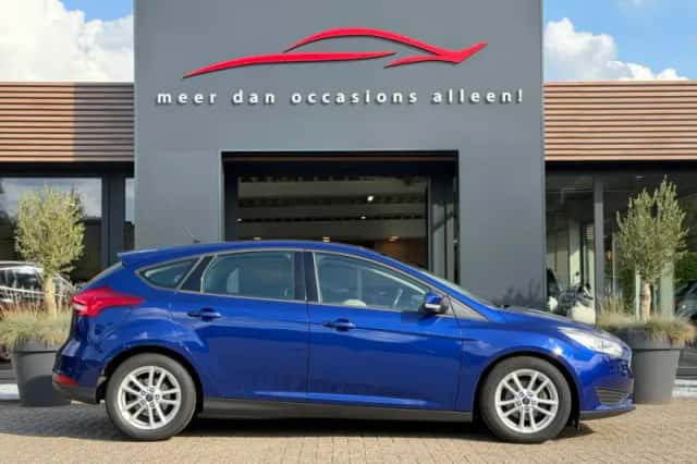 Ford Focus (2015) thumbnail 5
